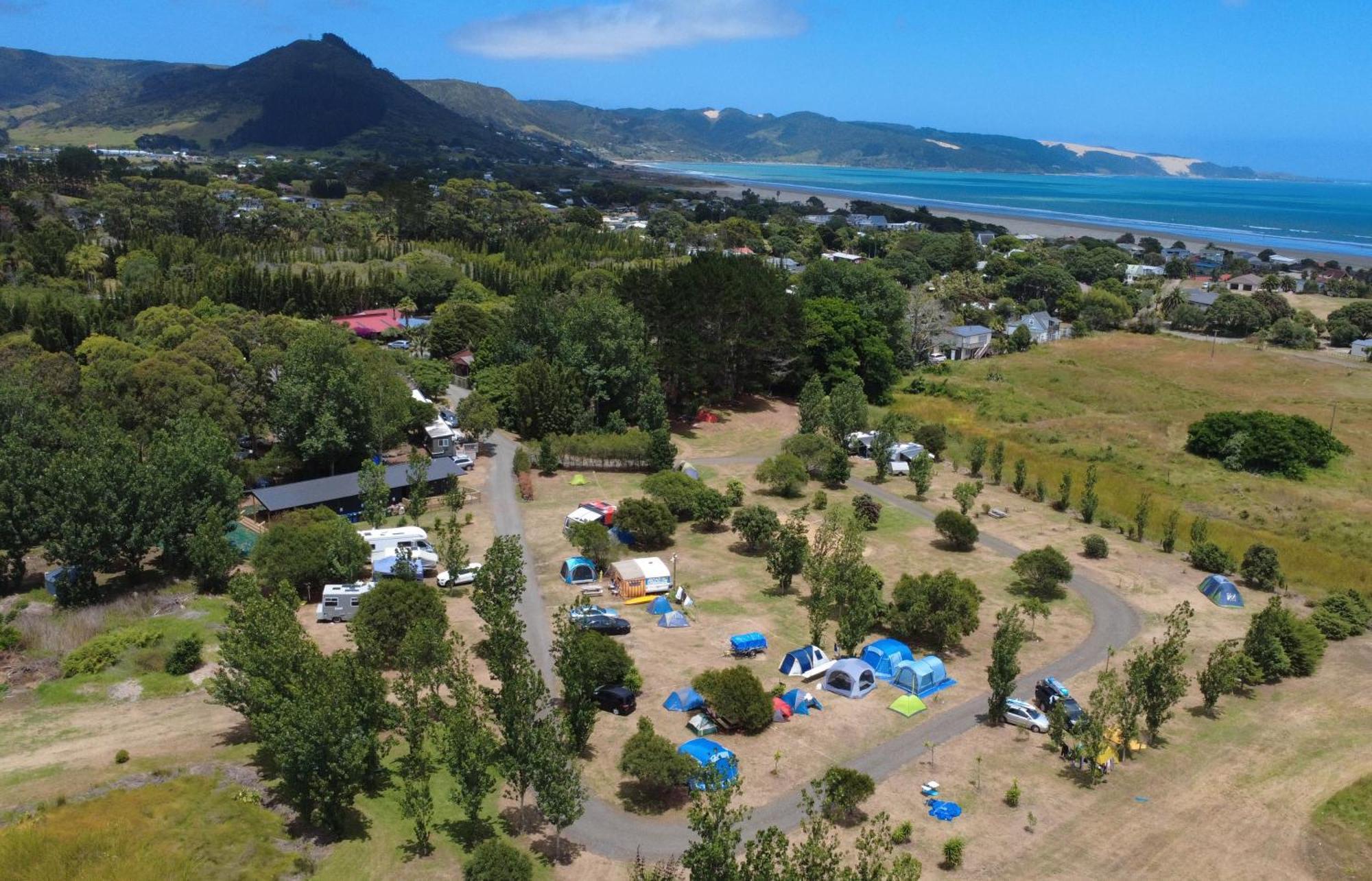 Ahipara Holiday Park Exteriör bild