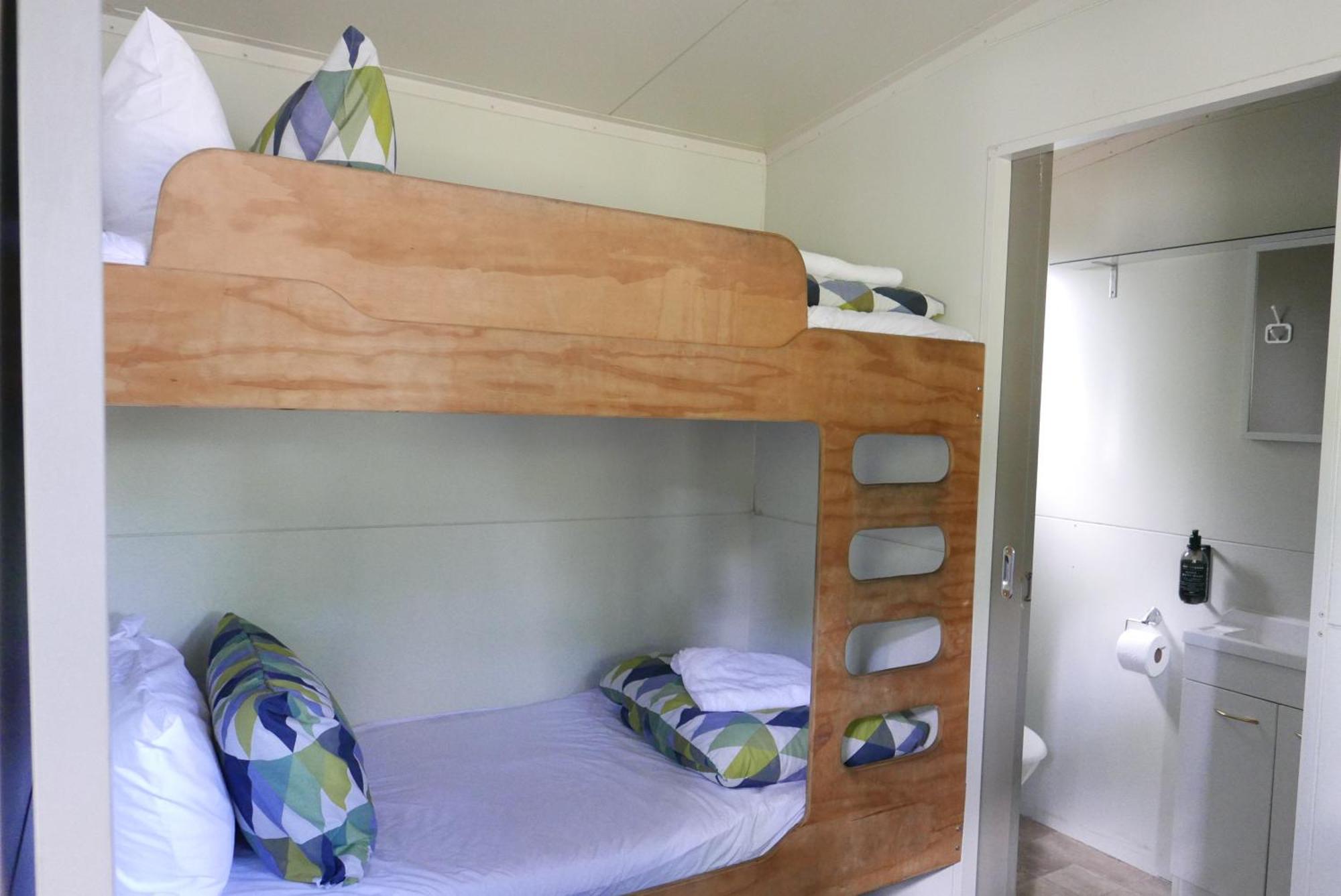 Ahipara Holiday Park Rum bild